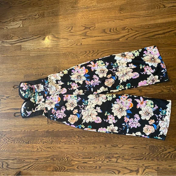 Floral Strapless Jumpsuit - Picture 2 of 3